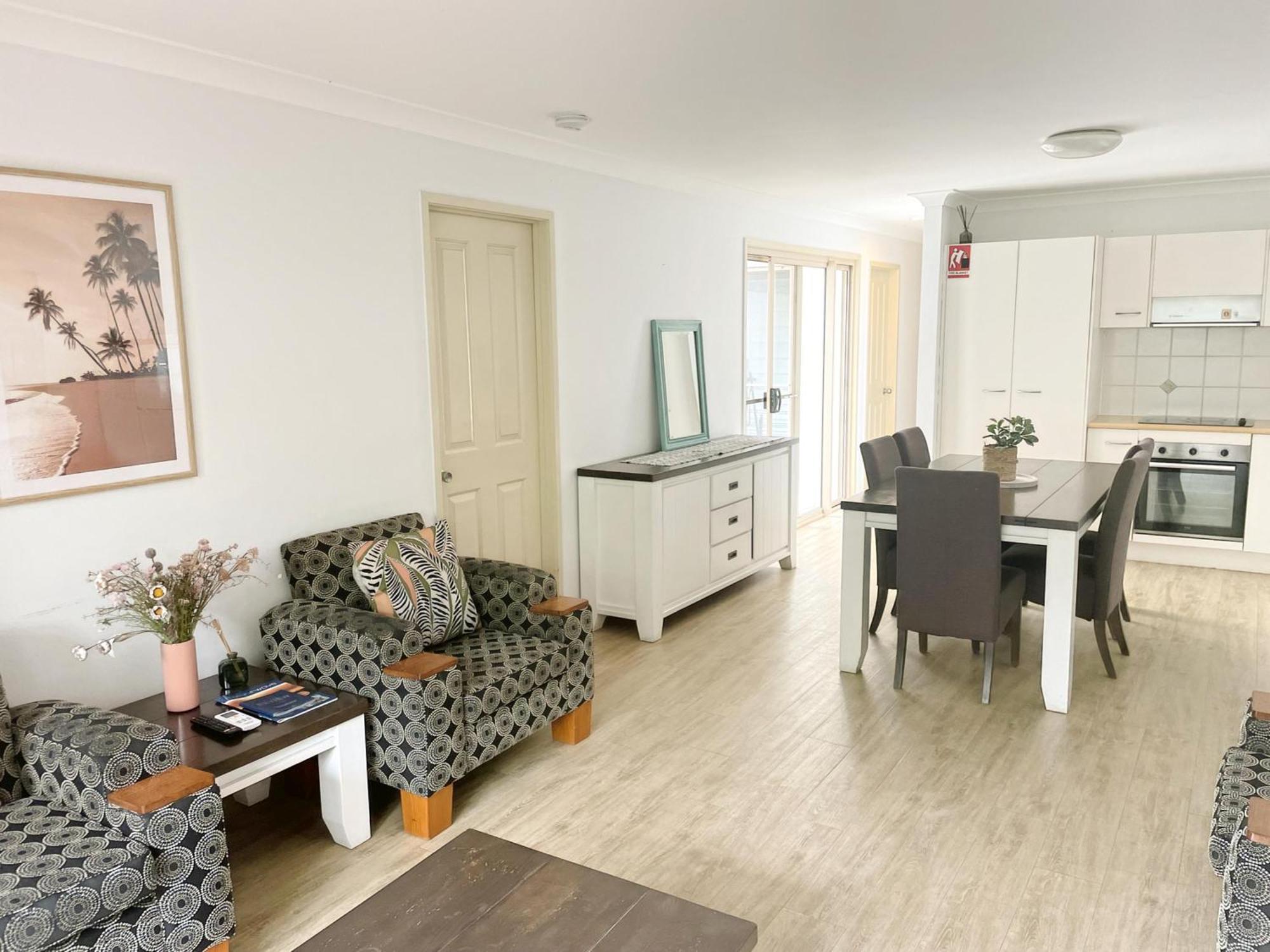 Byron Lakeside Holiday Apartments Byron Bay Kültér fotó