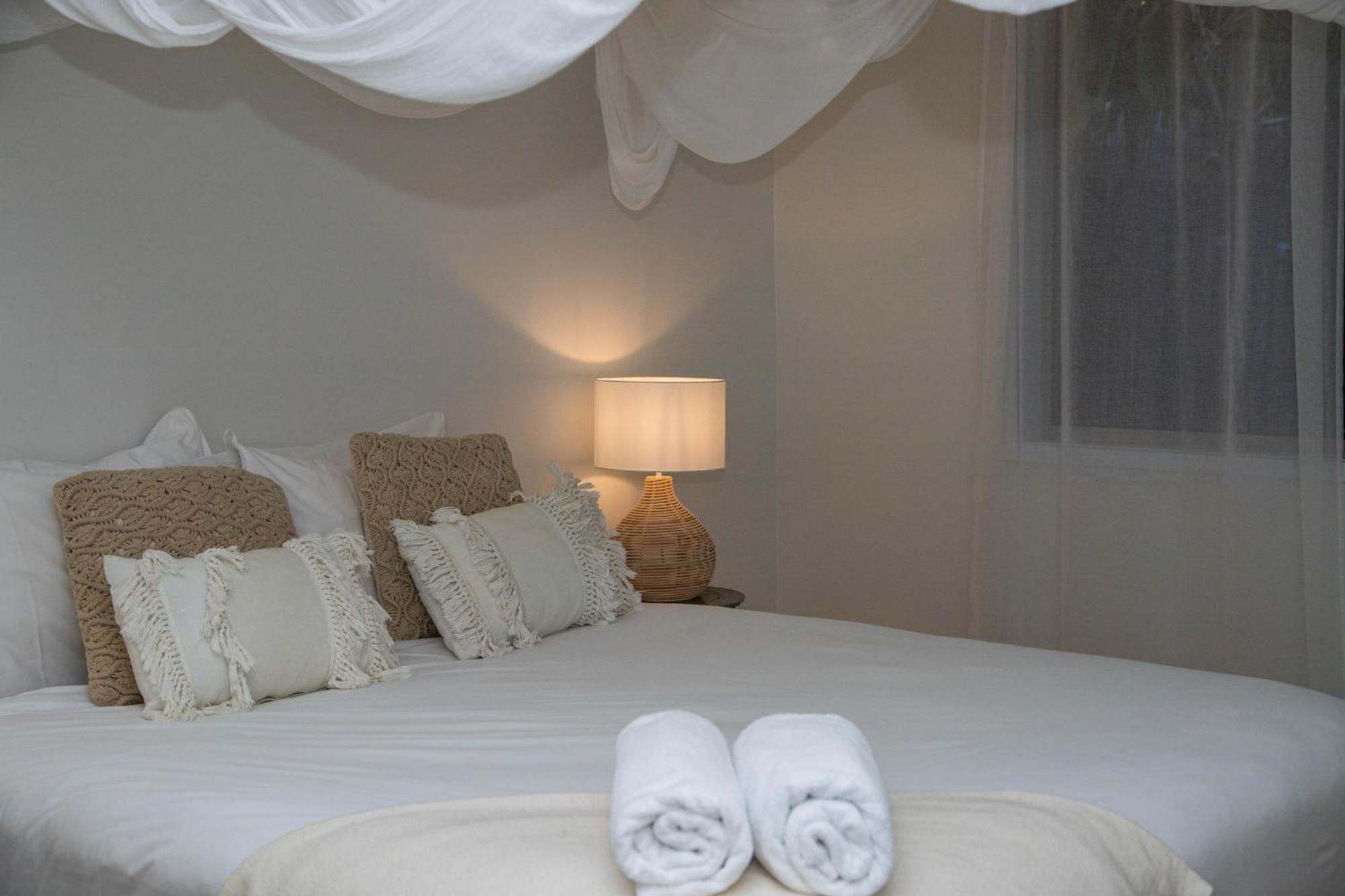 Byron Lakeside Holiday Apartments Byron Bay Kültér fotó