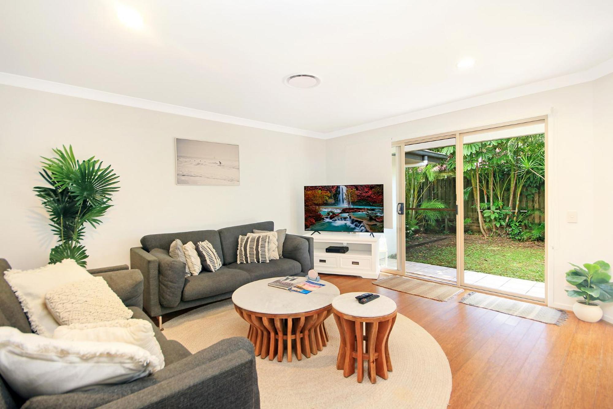 Byron Lakeside Holiday Apartments Byron Bay Szoba fotó
