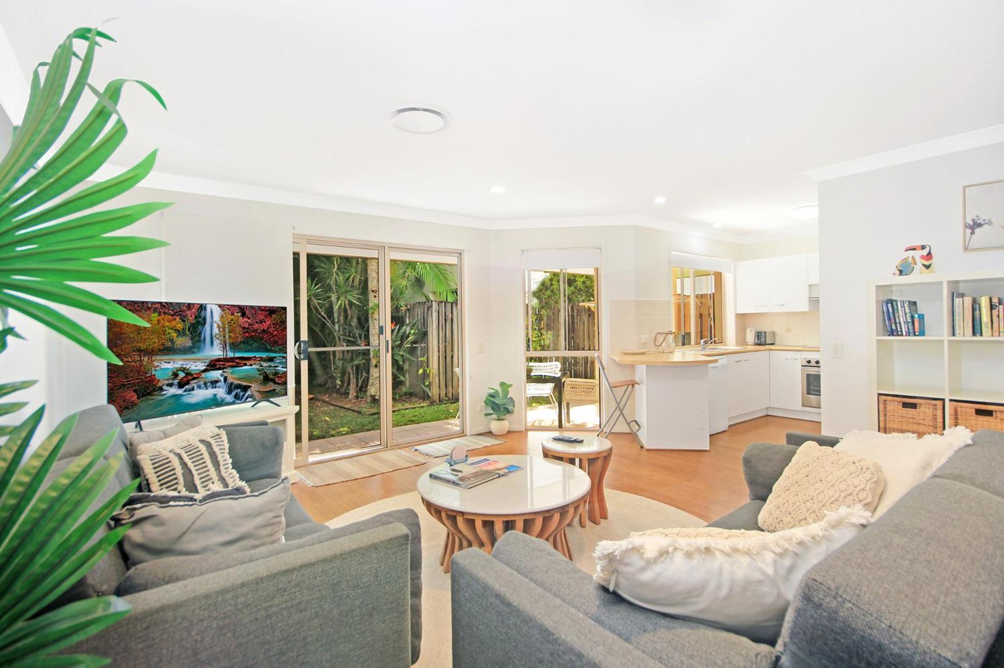 Byron Lakeside Holiday Apartments Byron Bay Szoba fotó