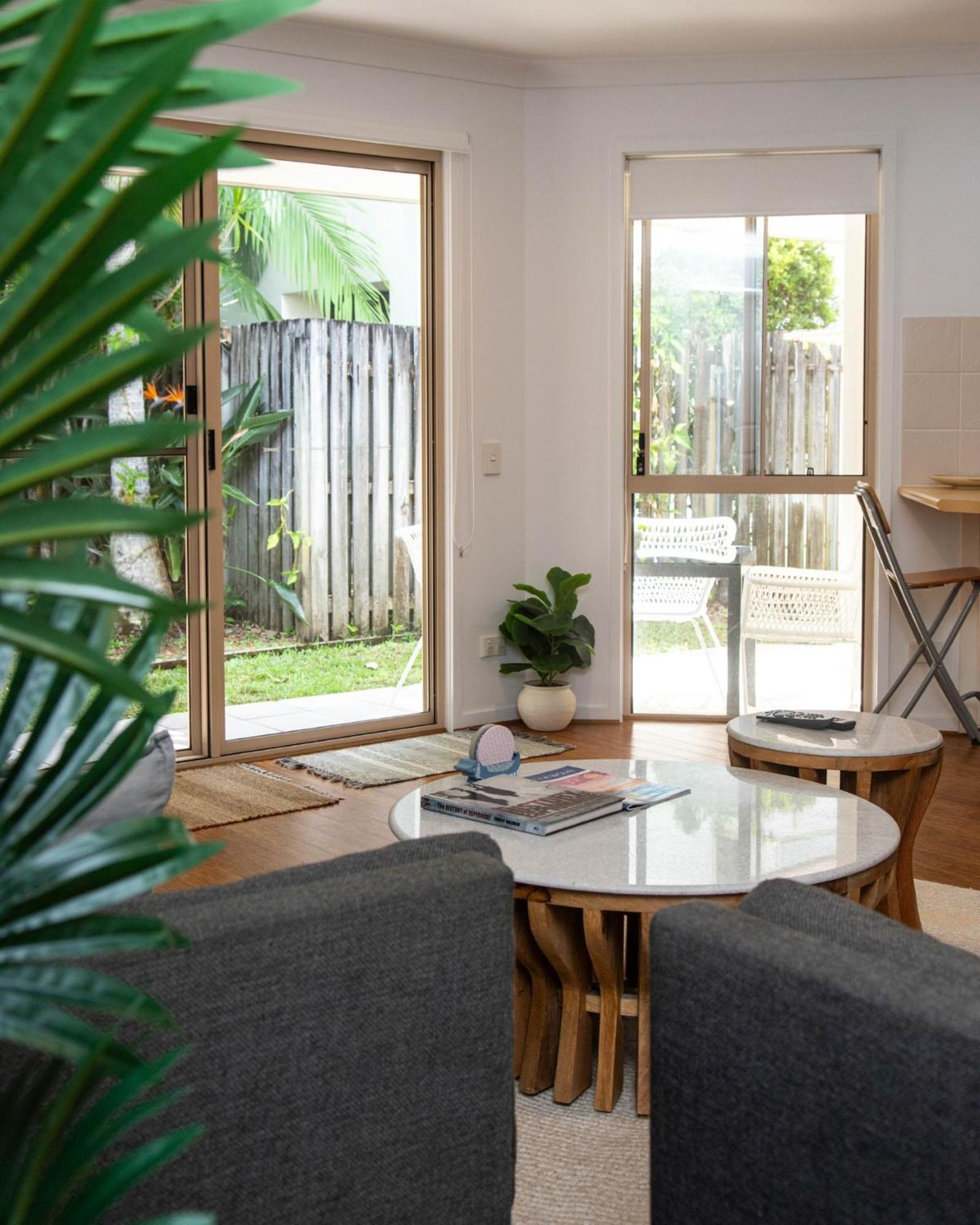 Byron Lakeside Holiday Apartments Byron Bay Szoba fotó